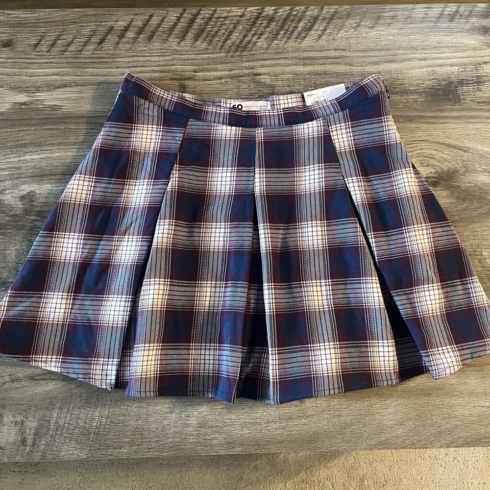 SO A-line Pleated Mini Skirt Size 7 Throwback Retro Style Red Blue Plaid NWT